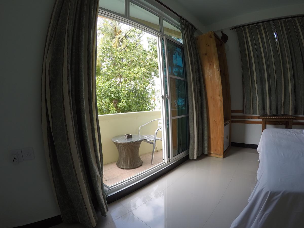 Leisure Boutique Hotel Maafushi Exterior foto